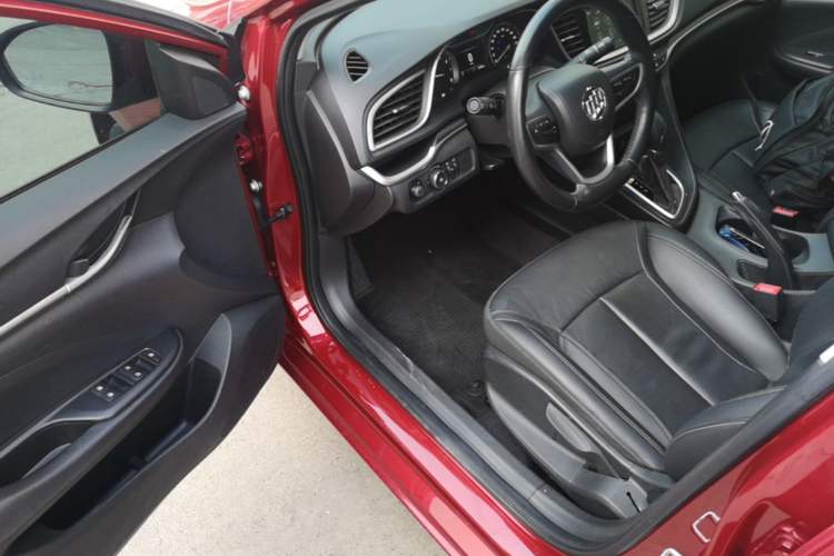 Used Buick GT 2019 18T Automatic Connected Elite Model China VI Standard Driver Seat