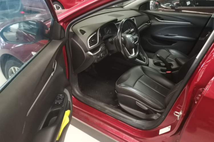 Used Buick GT 2019 18T Automatic Connected Elite Model China VI Standard Driver Seat