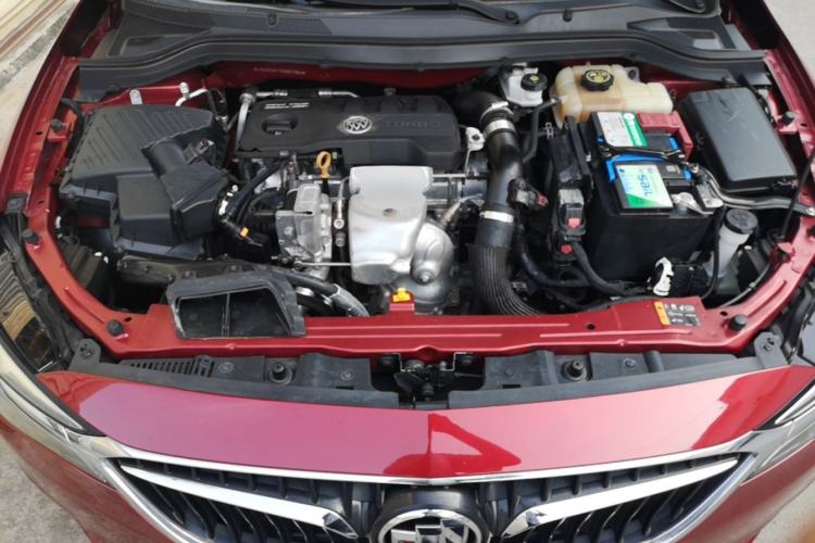Used Buick GT 2019 18T Automatic Connected Elite Model China VI Standard Engine Bay