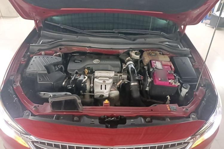 Used Buick GT 2019 18T Automatic Connected Elite Model China V Standard Engine Bay