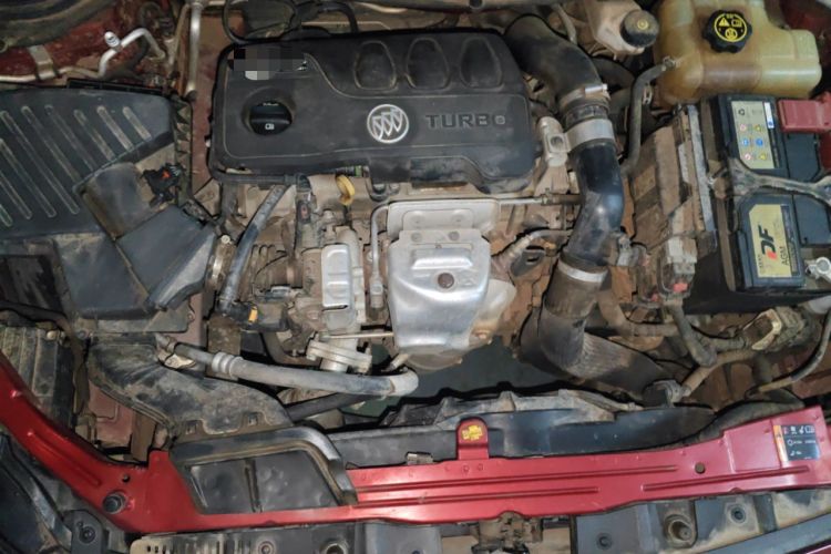 Used Buick GT 2019 18T Automatic Connected Elite Model China VI Standard Engine Bay