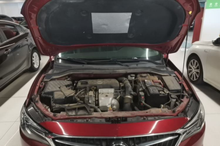 Used Buick GT 2019 18T Automatic Connected Elite Model China VI Standard Engine Bay