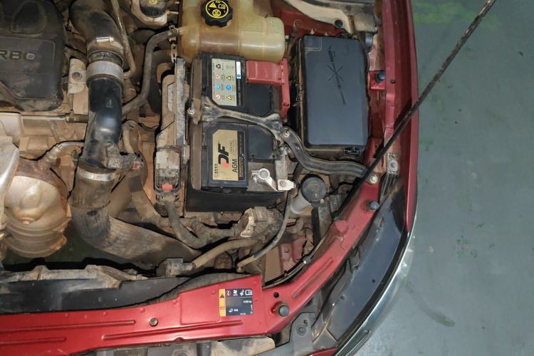 Used Buick GT 2019 18T Automatic Connected Elite Model China VI Standard Engine Bay Left
