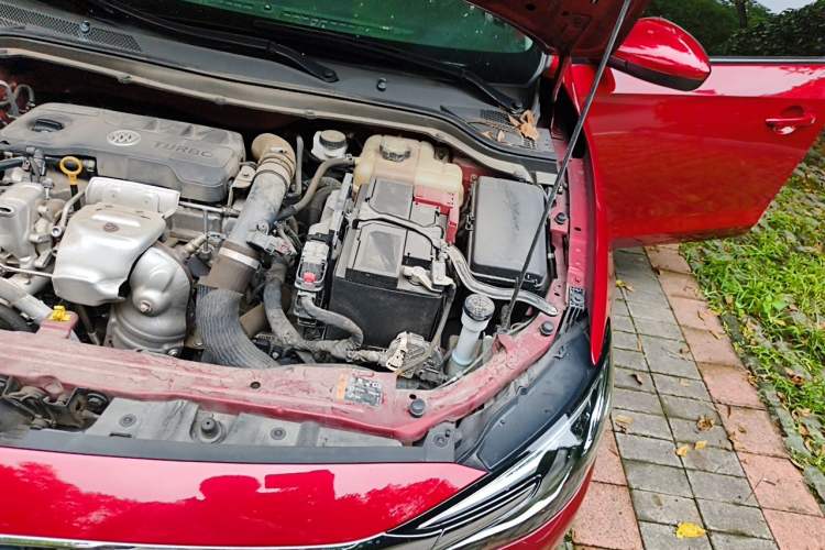 Used Buick GT 2019 18T Automatic Connected Elite Model China VI Standard Engine Bay Left