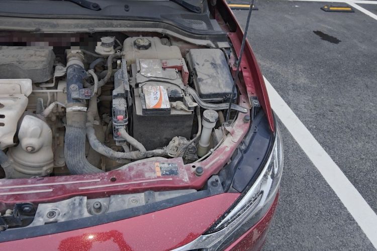Used Buick GT 2019 15T Dual-Clutch Connected Elite Model China VI Engine Bay Left