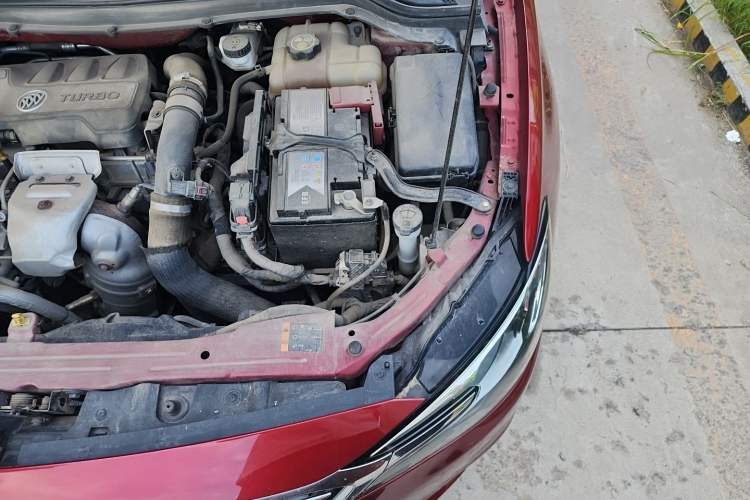 Used Buick GT 2019 18T Automatic Connected Elite Model China VI Standard Engine Bay Left