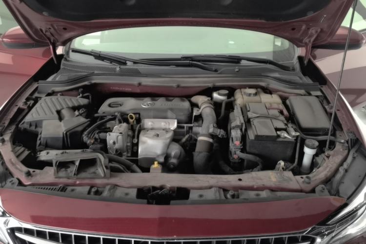 Used Buick GT 2019 18T Automatic Connected Elite Model China VI Standard Engine Bay