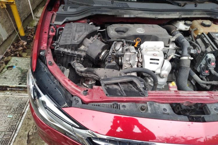 Used Buick GT 2019 15T Dual-Clutch Connected Elite Model China VI Engine Bay Right