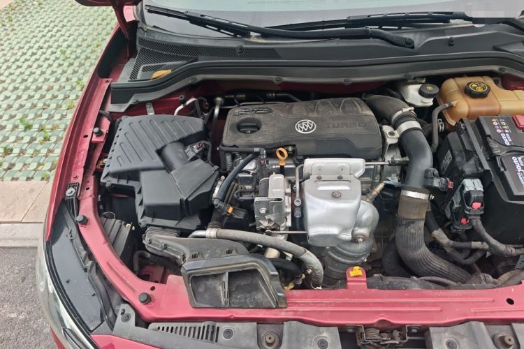 Used Buick GT 2019 18T Automatic Connected Elite Model China VI Standard Engine Bay Right