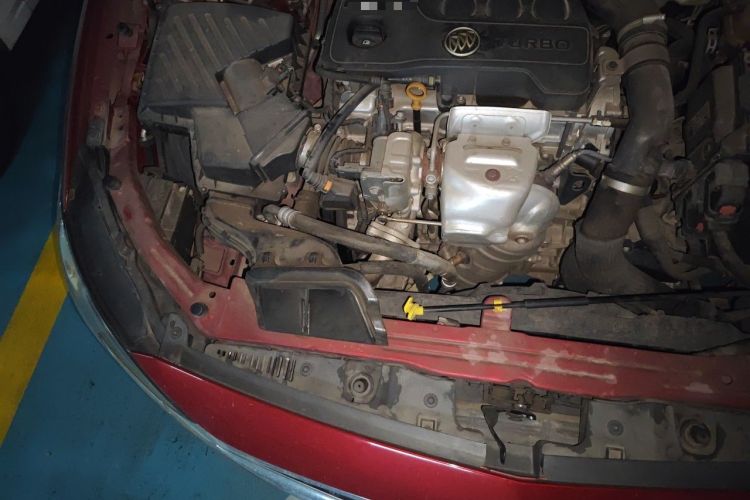 Used Buick GT 2019 18T Automatic Connected Elite Model China VI Standard Engine Bay Right
