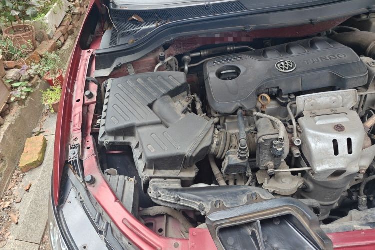 Used Buick GT 2019 18T Automatic Connected Elite Model China V Standard Engine Bay Right