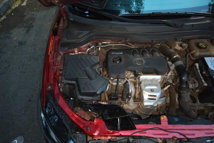 Used Buick GT 2019 18T Automatic Connected Elite Model China V Standard Engine Bay Right