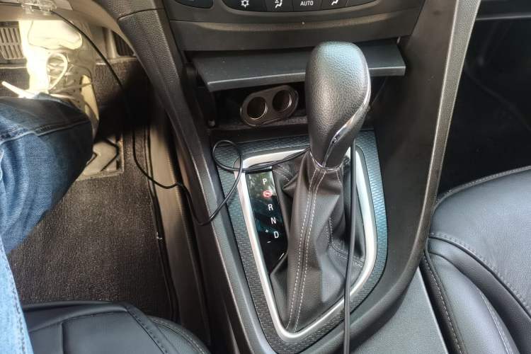 Used Buick GT 2019 18T Automatic Connected Elite Model China VI Standard Gear Lever