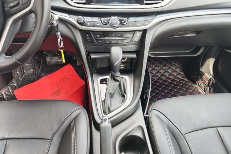 Used Buick GT 2019 18T Automatic Connected Elite Model China VI Standard Gear Lever