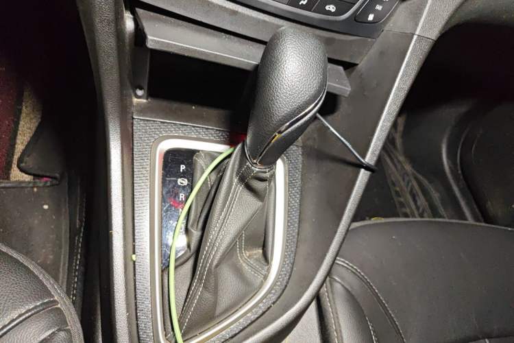 Used Buick GT 2019 18T Automatic Connected Elite Model China VI Standard Gear Lever