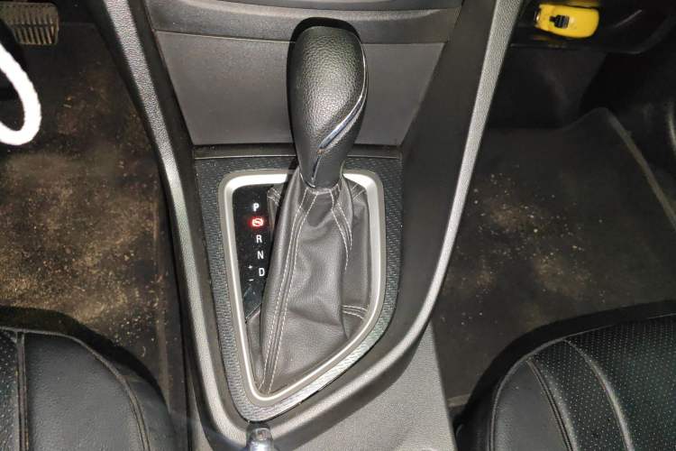 Used Buick GT 2019 18T Automatic Connected Elite Model China VI Standard Gear Lever