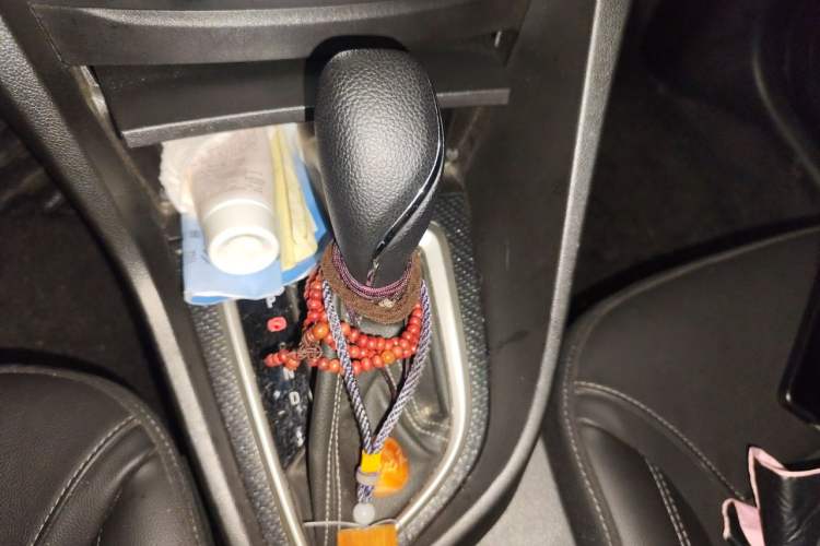 Used Buick GT 2019 18T Automatic Connected Elite Model China VI Standard Gear Lever