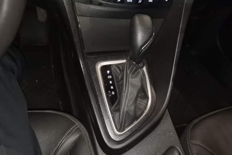 Used Buick GT 2019 18T Automatic Connected Elite Model China VI Standard Gear Lever
