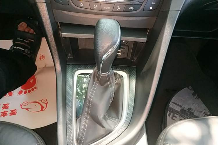 Used Buick GT 2019 18T Automatic Connected Elite Model China V Standard Gear Lever