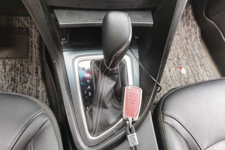 Used Buick GT 2019 18T Automatic Connected Elite Model China V Standard Gear Lever