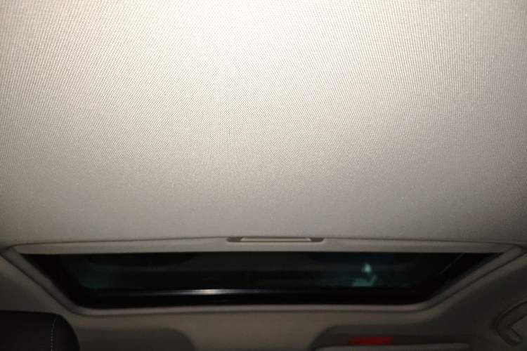 Used Buick GT 2019 18T Automatic Connected Elite Model China VI Standard Headliner