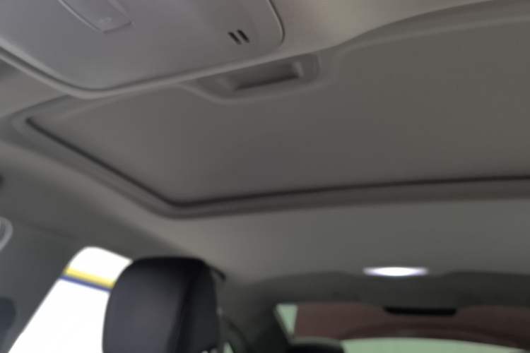 Used Buick GT 2019 18T Automatic Connected Elite Model China VI Standard Headliner