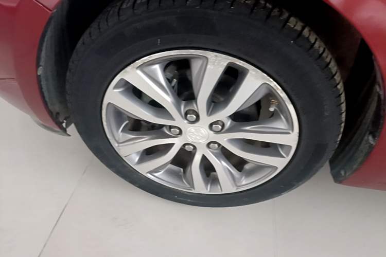 Used Buick GT 2019 18T Automatic Connected Elite Model China V Standard Left Front Wheel Hub