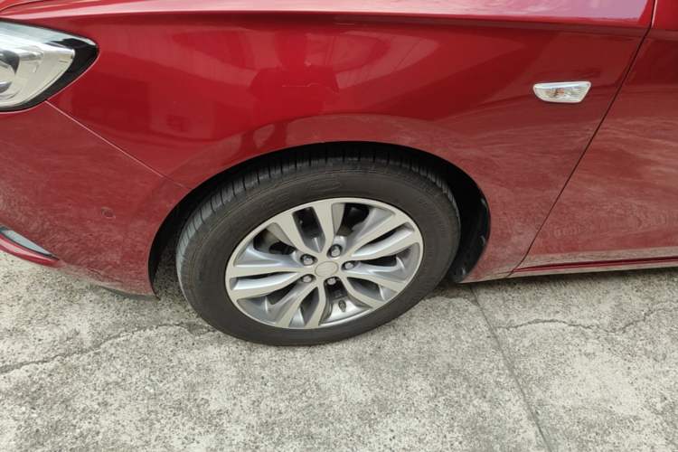 Used Buick GT 2019 18T Automatic Connected Flagship Version China VI Standard Left Front Wheel Hub