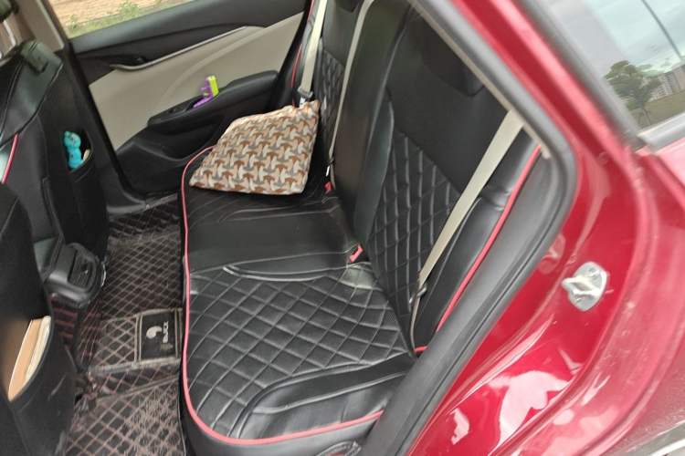 Used Buick GT 2019 15T Dual-Clutch Advanced Version China VI Standard Left Rear Seat