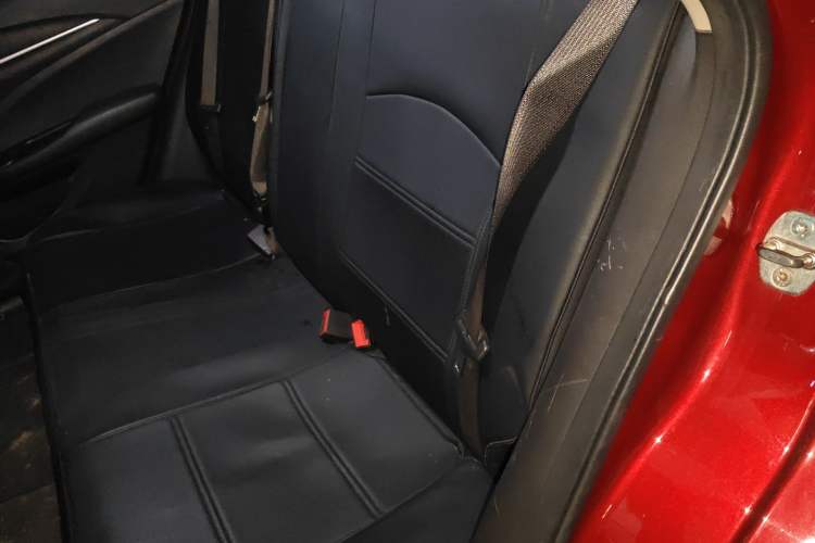 Used Buick GT 2019 18T Automatic Connected Elite Model China VI Standard Left Rear Seat