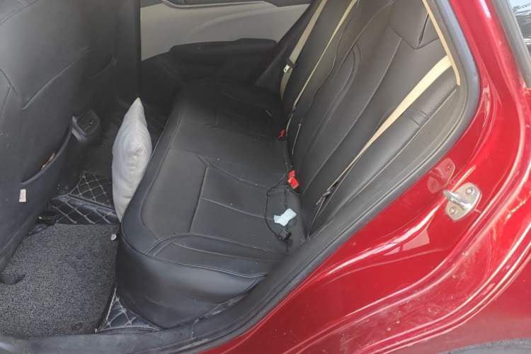 Used Buick GT 2019 15T Dual-Clutch Advanced Version China VI Standard Left Rear Seat