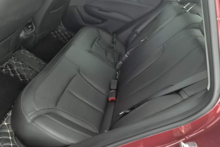 Used Buick GT 2019 18T Automatic Connected Elite Model China VI Standard Left Rear Seat
