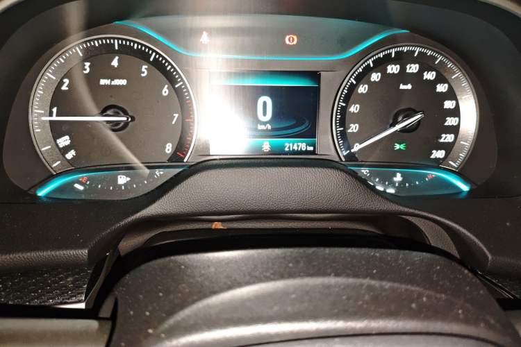 Used Buick GT 2019 18T Automatic Connected Elite Model China VI Standard Odometer Close Up