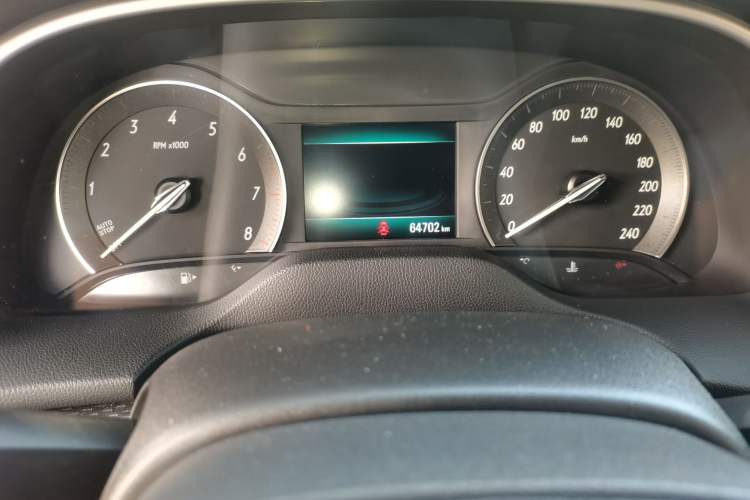 Used Buick GT 2019 18T Automatic Connected Elite Model China VI Standard Odometer Close Up
