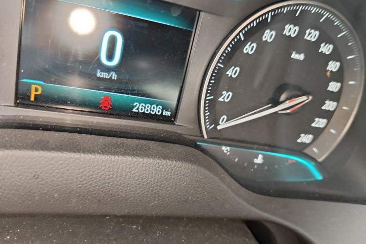 Used Buick GT 2019 18T Automatic Connected Elite Model China VI Standard Odometer Close Up
