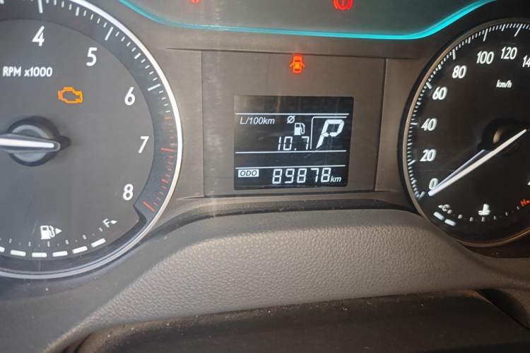 Used Buick GT 2019 15T Dual-Clutch Advanced Version China VI Standard Odometer Close Up