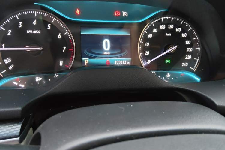 Used Buick GT 2019 15T Dual-Clutch Connected Elite Model China VI Odometer Close Up