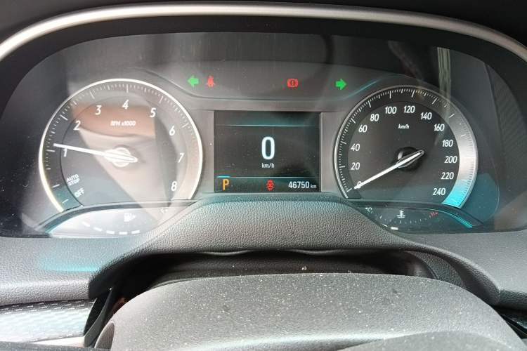 Used Buick GT 2019 18T Automatic Connected Elite Model China VI Standard Odometer Close Up