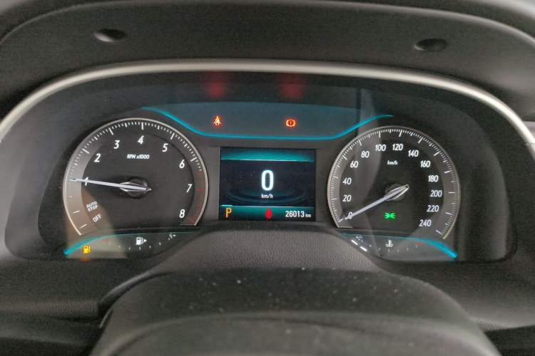 Used Buick GT 2019 18T Automatic Connected Flagship Version China VI Standard Odometer Close Up