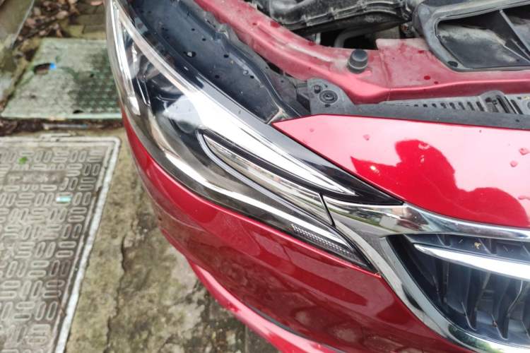 Used Buick GT 2019 15T Dual-Clutch Connected Elite Model China VI Right Front Headlight