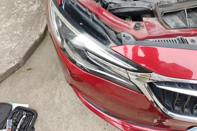 Used Buick GT 2019 18T Automatic Connected Elite Model China VI Standard Right Front Headlight