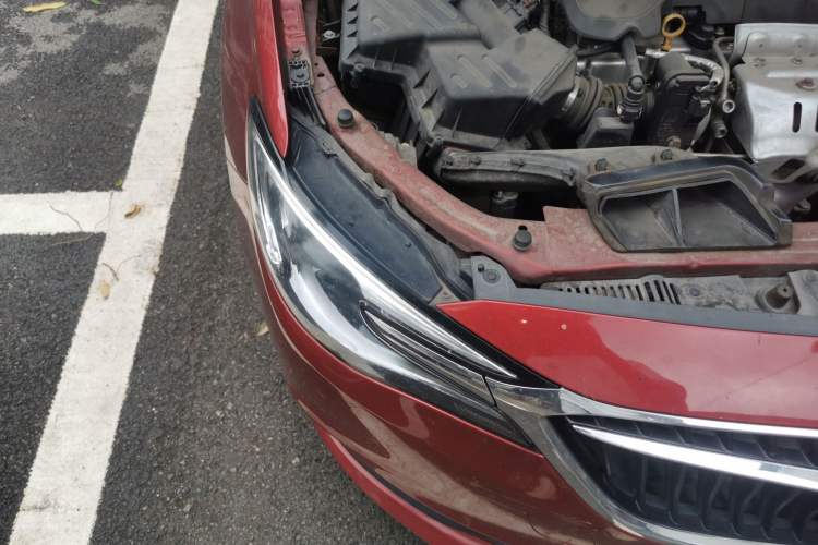 Used Buick GT 2019 18T Automatic Connected Elite Model China V Standard Right Front Headlight