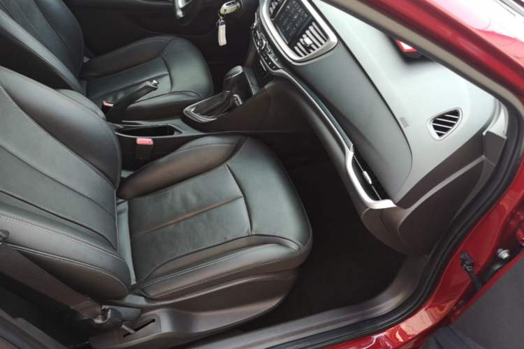 Used Buick GT 2019 18T Automatic Connected Elite Model China VI Standard Right Front Seat