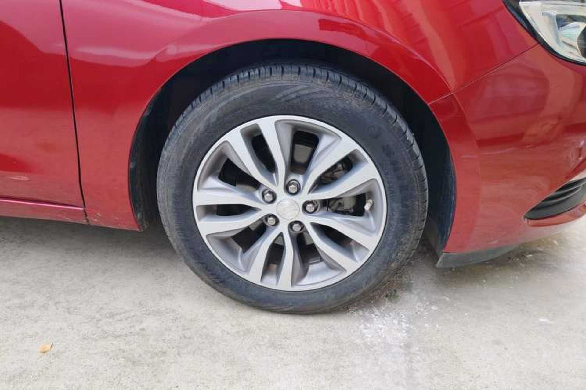 Used Buick GT 2019 18T Automatic Connected Elite Model China VI Standard Right Front Wheel Hub