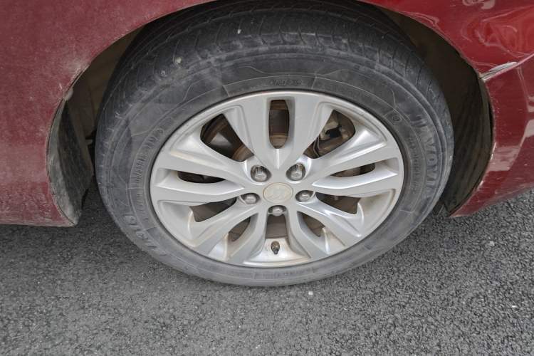 Used Buick GT 2019 15T Dual-Clutch Connected Elite Model China VI Right Front Wheel Hub