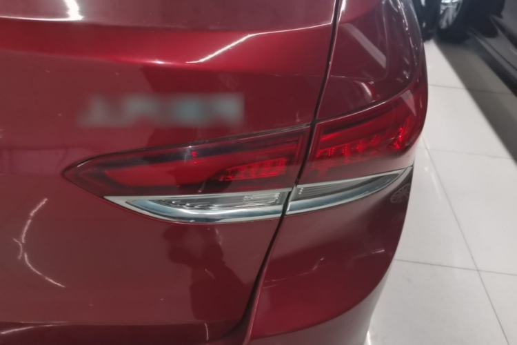 Used Buick GT 2019 18T Automatic Connected Elite Model China VI Standard Right Rear Taillight