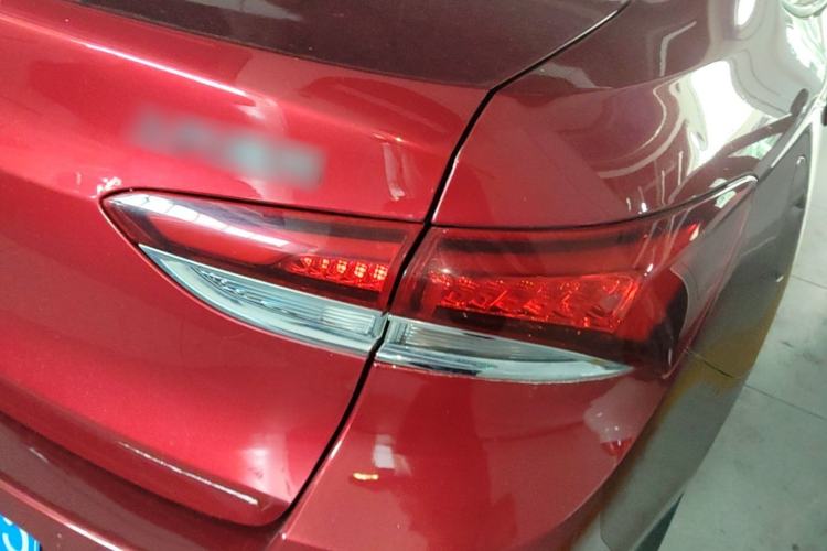 Used Buick GT 2019 15T Dual-Clutch Connected Elite Model China VI Right Rear Taillight