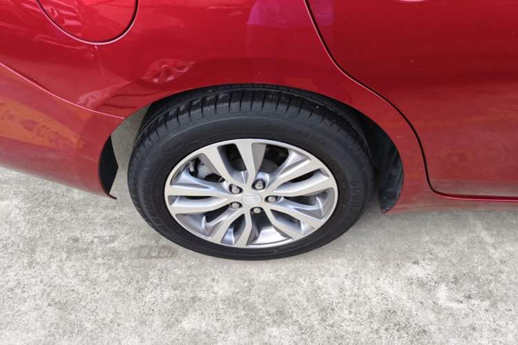 Used Buick GT 2019 18T Automatic Connected Elite Model China VI Standard Right Rear Wheel Hub