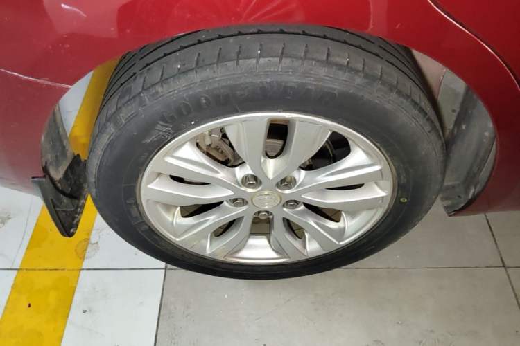 Used Buick GT 2019 15T Dual-Clutch Connected Elite Model China VI Right Rear Wheel Hub