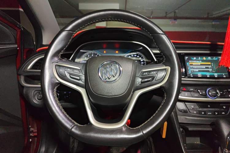 Used Buick GT 2019 18T Automatic Connected Elite Model China VI Standard Steering Wheel
